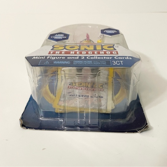 Sonic the Hedgehog Amy Mini Figure and 2 Collector Cards - Picture 4 of 14